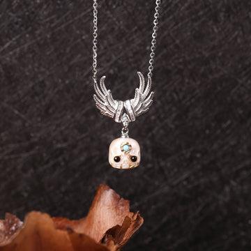 Calavera de perlas talladas Śmaśana Collar de cuentas de piedras preciosas