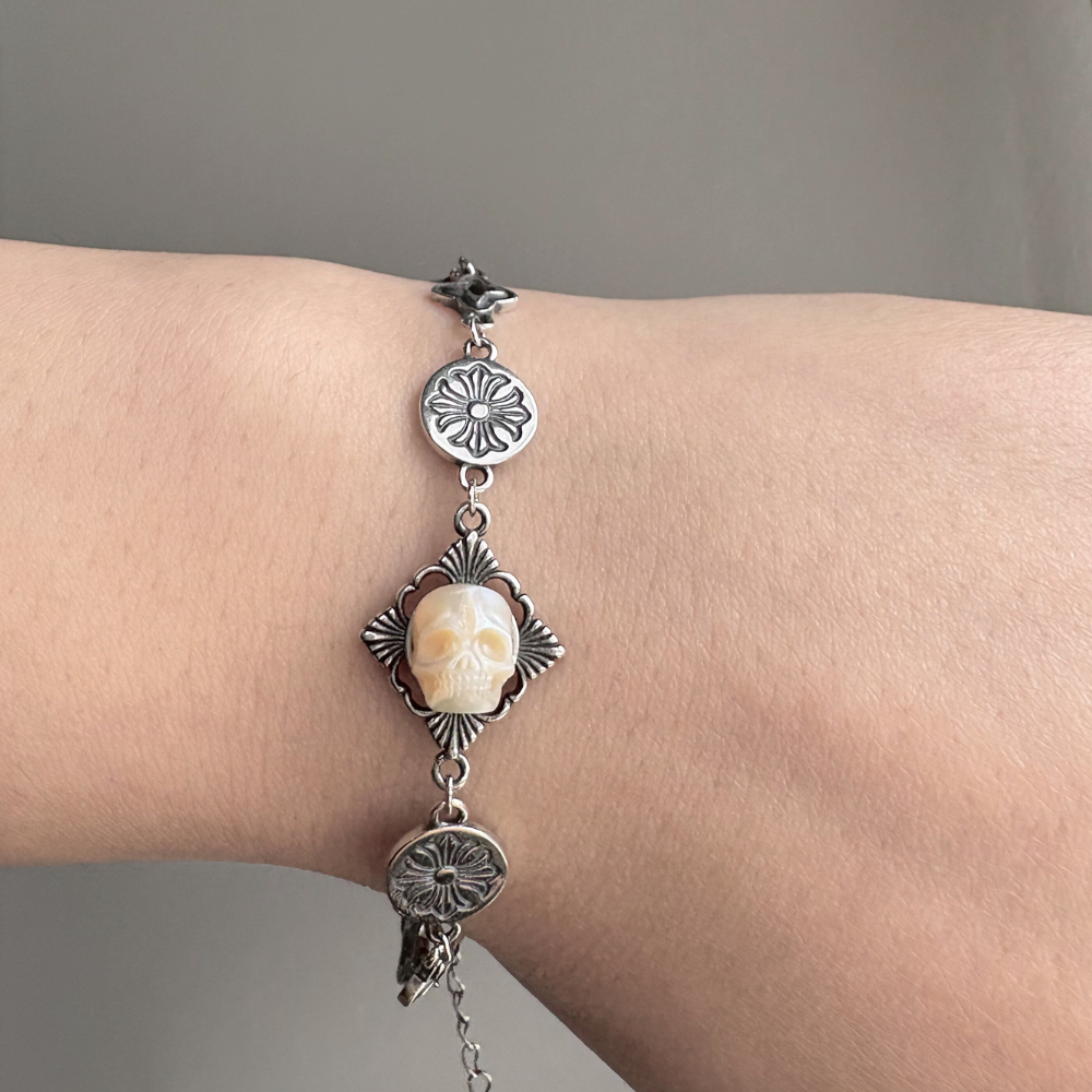 Pearl Skull Vintage Gothic Bracelet-Belle Juri Pearl Skull Vintage Gothic Bracelet-Belle Juri