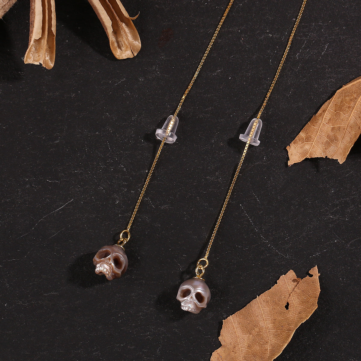 Punk Skeleton Hand Pearl Skull Clegging Orecchini