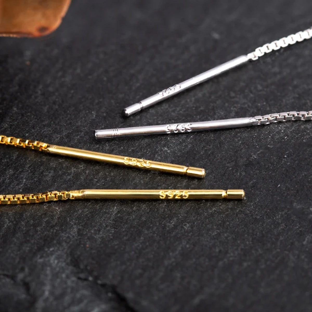 Punk Skeleton Hand Pearl Skull Clegging Orecchini