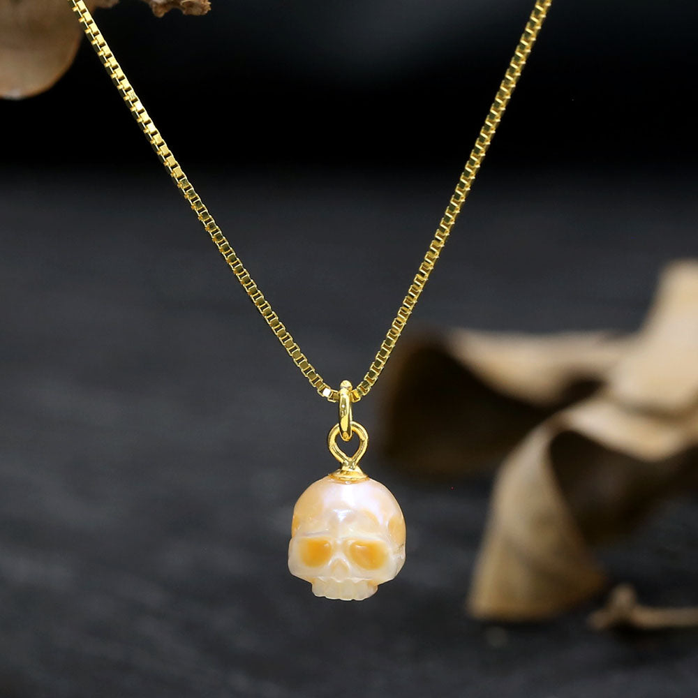 Dainty Simple Pearl Cranium Pendant Necklace