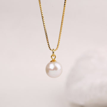 Dainty Simple Pearl  Necklace