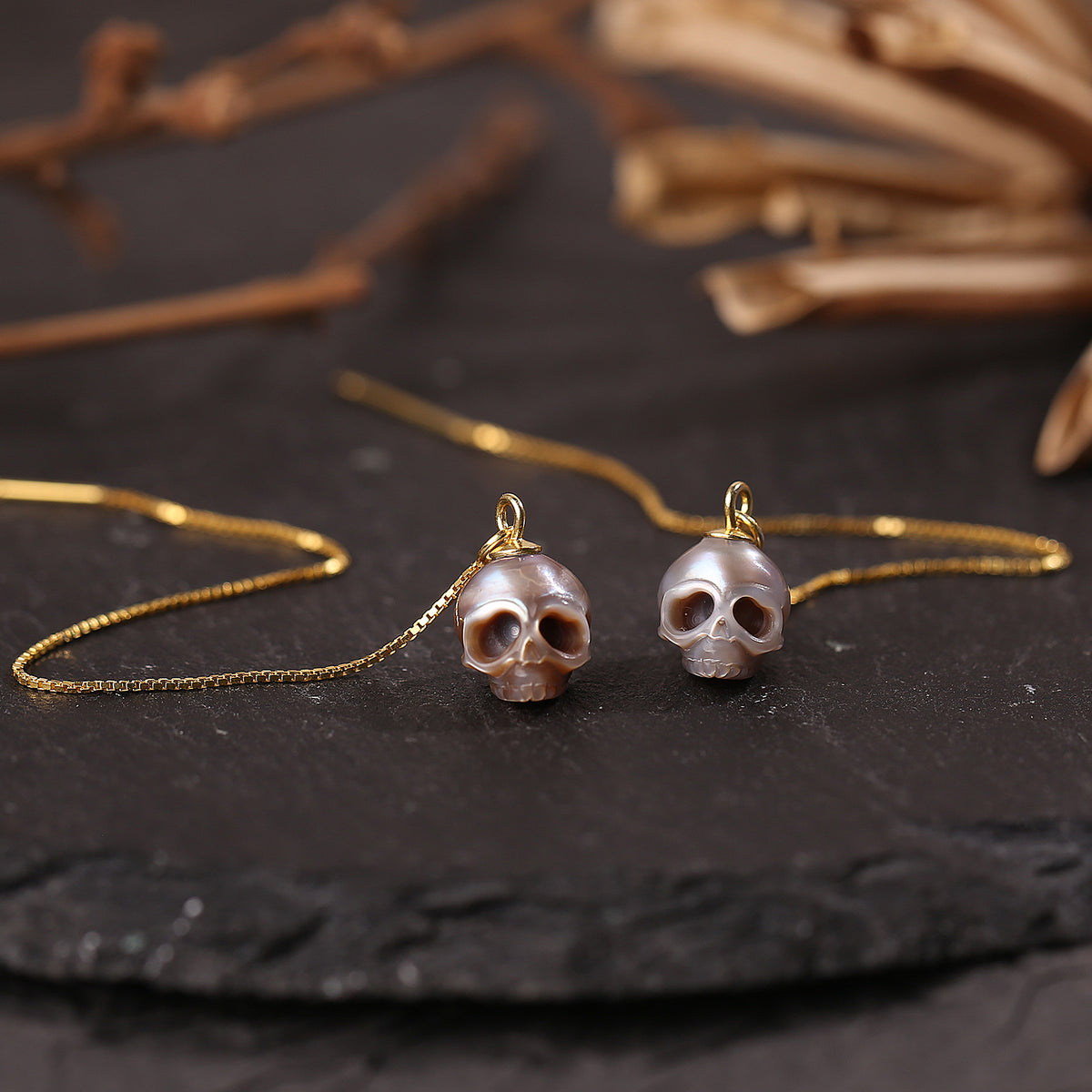 Punk Skeleton Hand Pearl Skull Clegging Orecchini