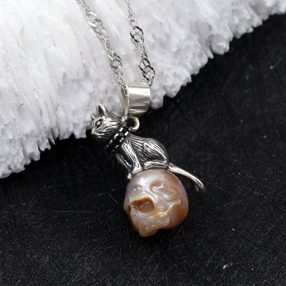 Distressed Celestial Cat Pearl Skull Necklace