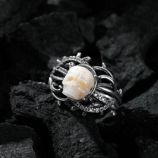 Belle Juri Gothic Pearl Skull Vine Twist Inlaid Diamond Ring