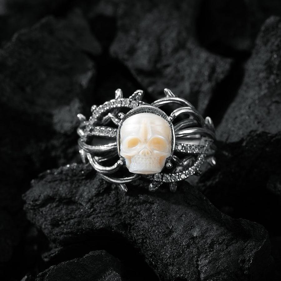 Belle Juri Gothic Pearl Skull Vine Twist Inlaid Diamond Ring