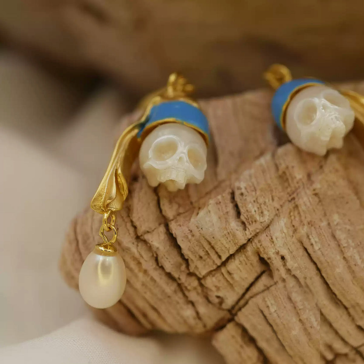 Handgefertigte Ohrringe aus Ton „Das Mädchen mit dem Perlenohrring“