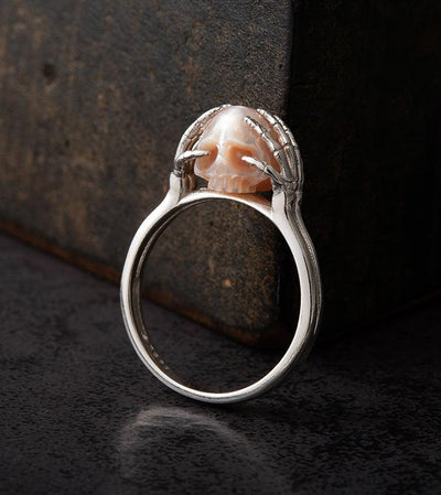 Hands On Head Pearl Cranium Ring - Belle Juri