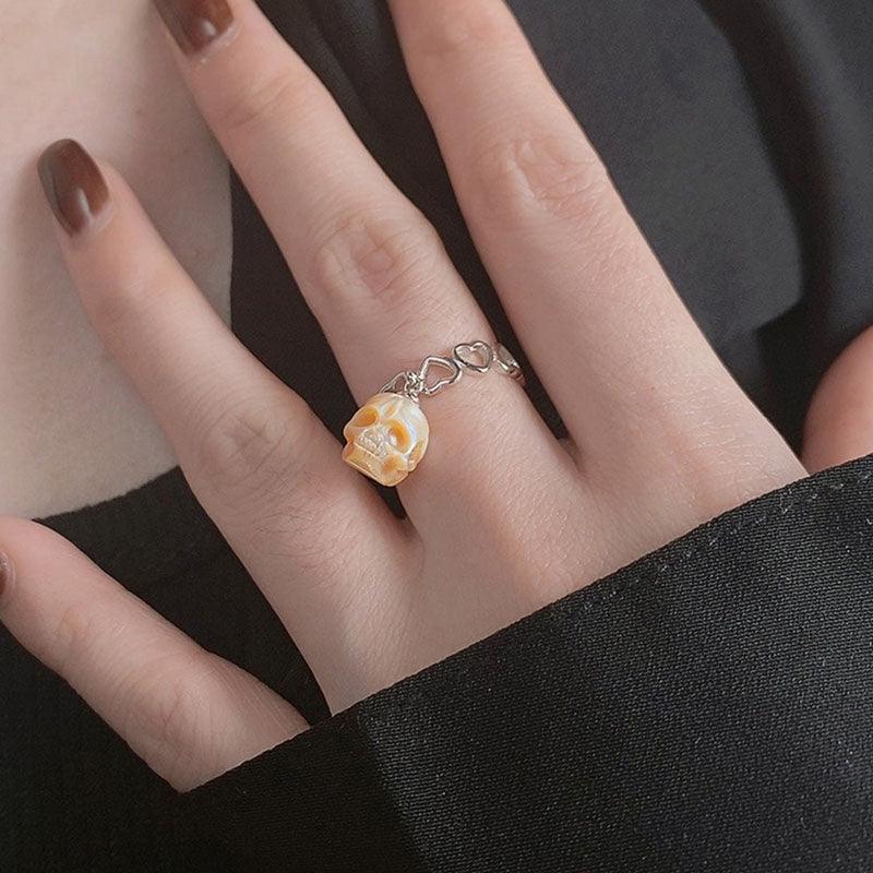 Heart-shaped Pearl Skull Ring - Belle Juri