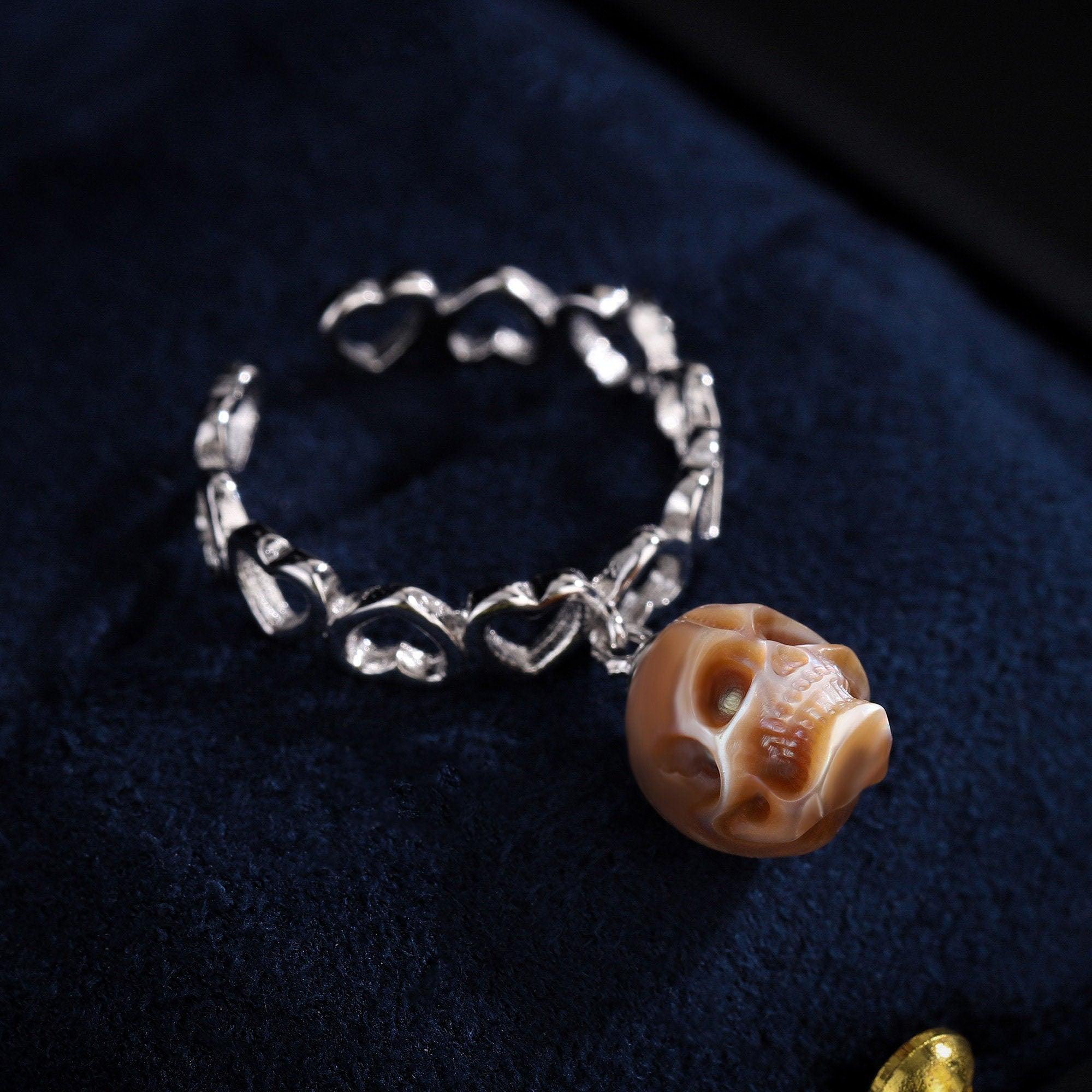 Heart-shaped Pearl Skull Ring - Belle Juri