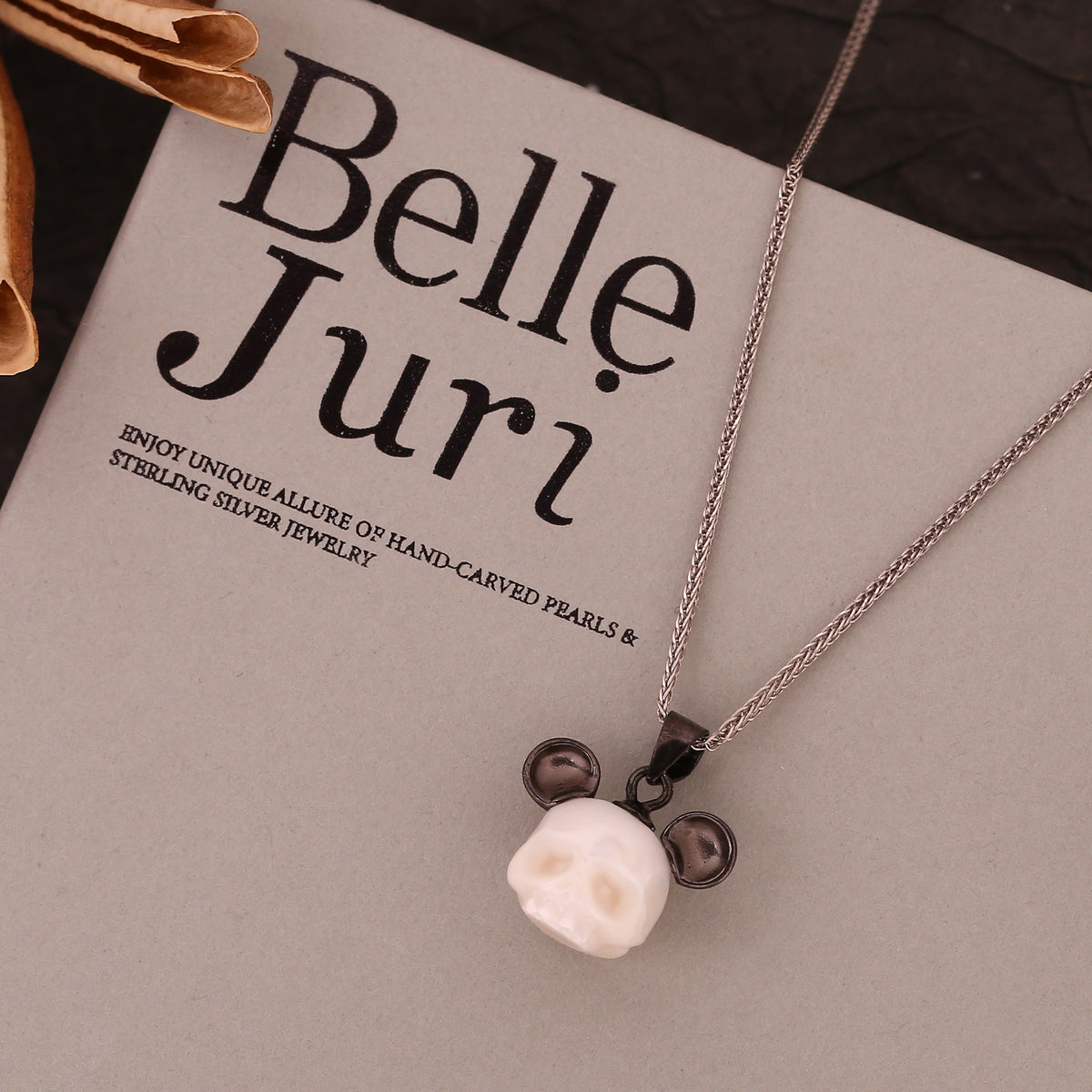 Mickey Mouse Pearls Cranium Necklace