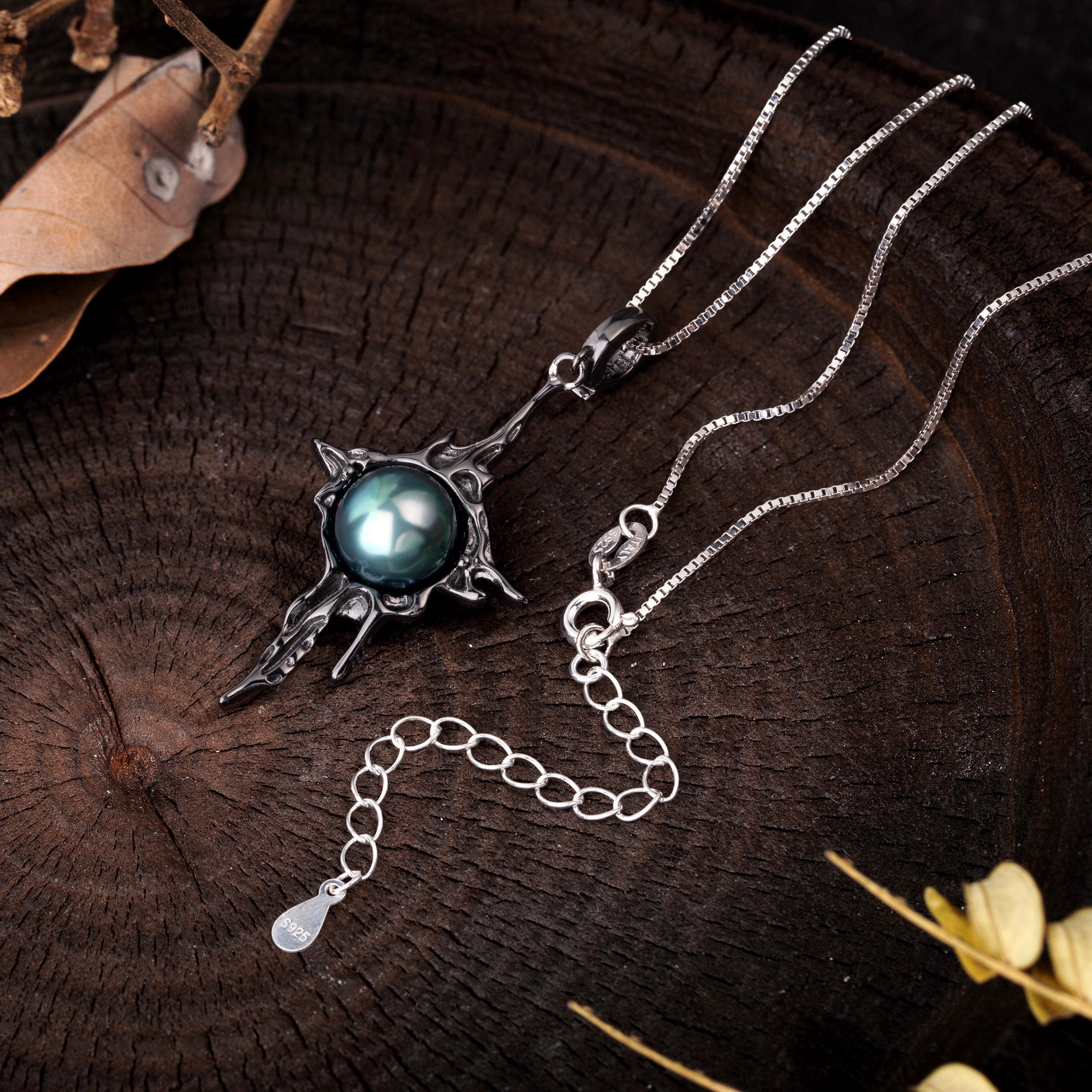 Irregular Cross Shaped Tahitian Pearl Necklace