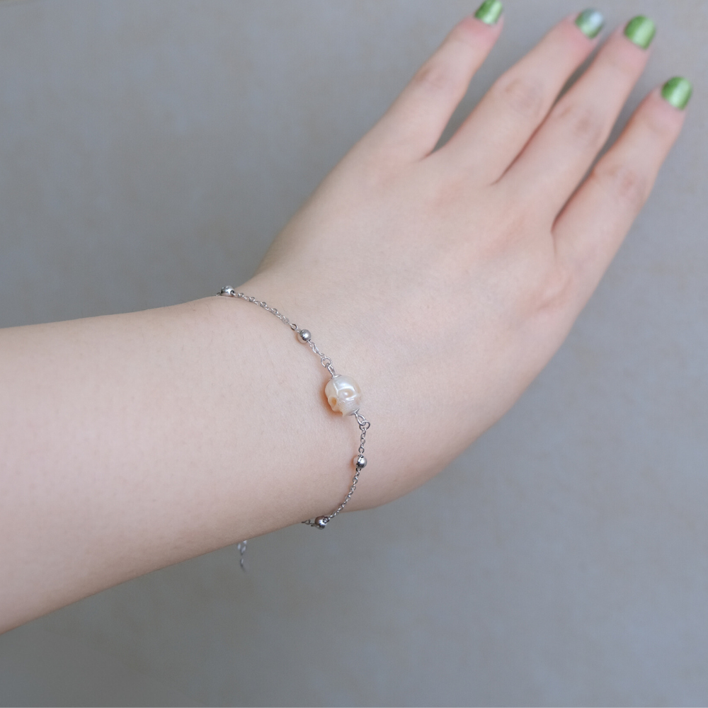 Minimalist Pearl Skull Chain Bracelet