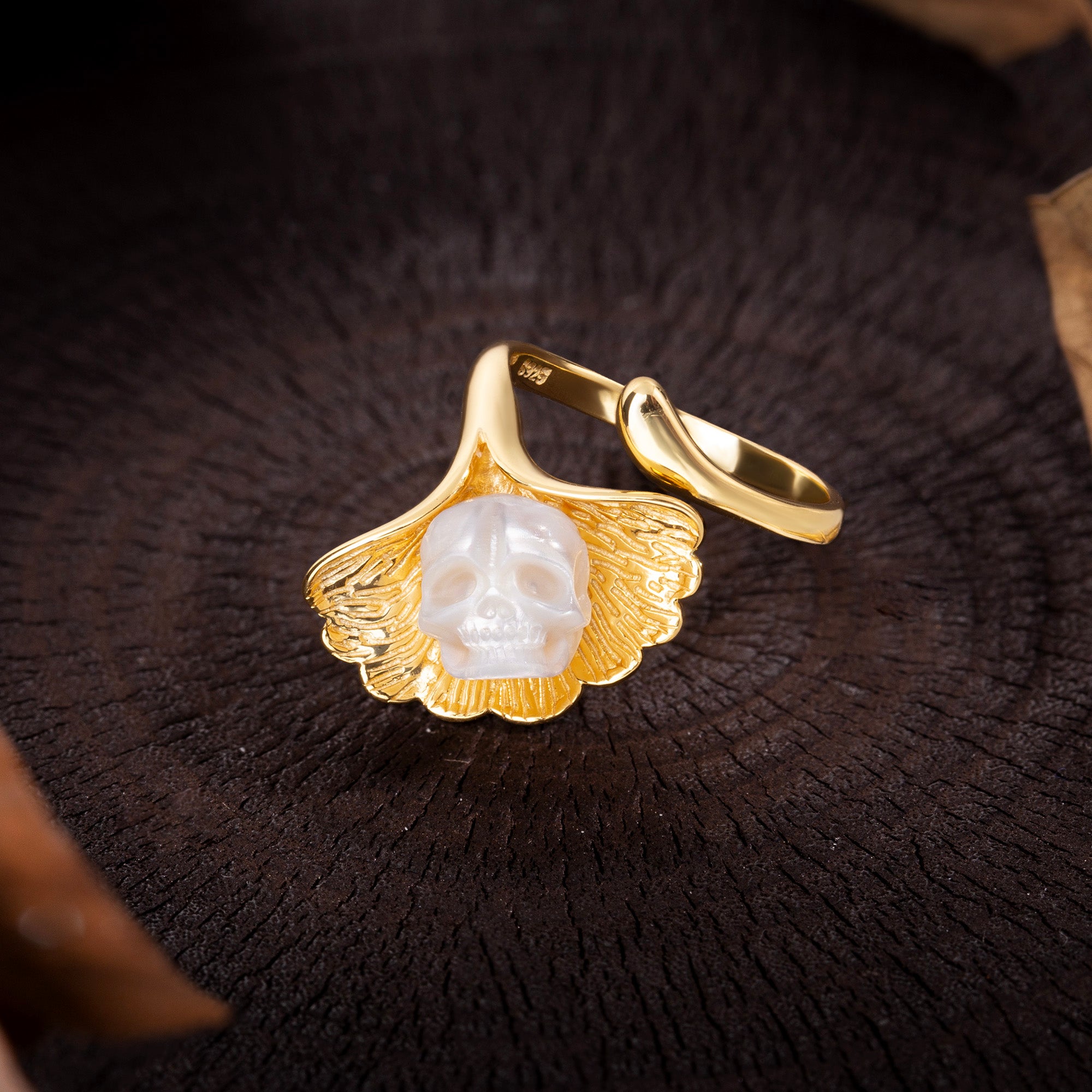 Naturalistic Charm Ginkgo Leaf Pearl Skull Ring