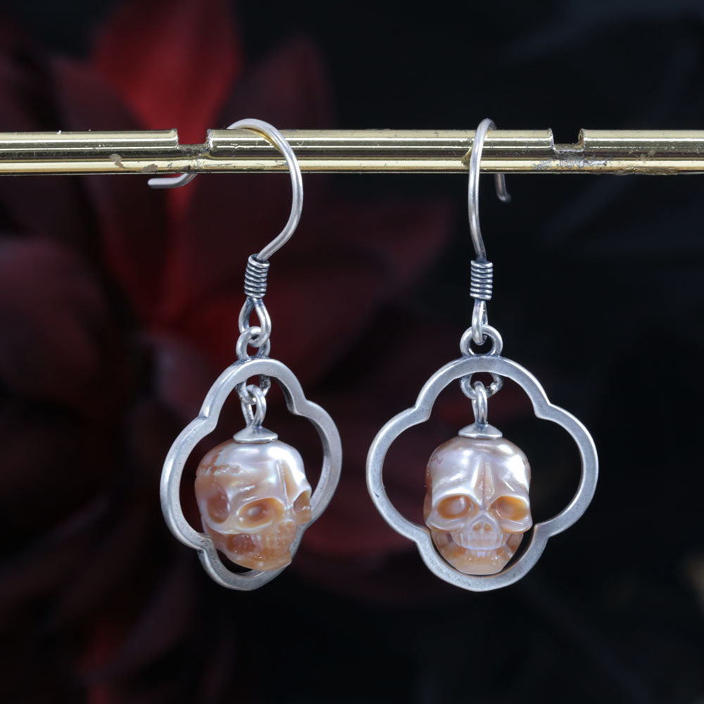 Openwork Four-Leaf Clover Pearl Skull Earrings