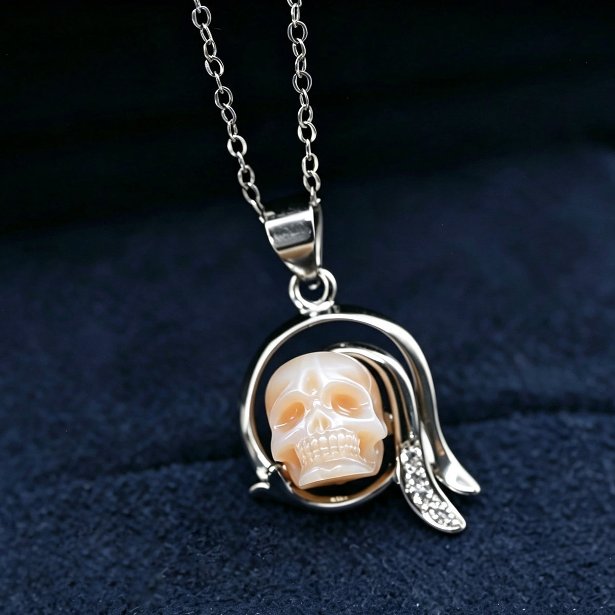 12 Signos del zodiaco Collar Capricornio Pearl Skull