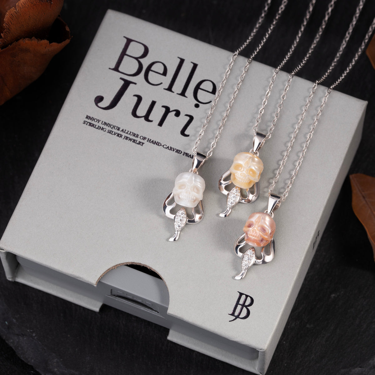 12 Signes du zodiaque Collier Scorpio Pearl Skull