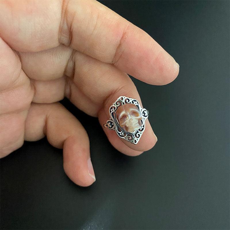 Belle Juri Pearl Skull Knight Shield Openwork Ring