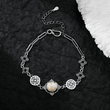 Belle Juri Pearl Skull Vintage Gothic Bracelet