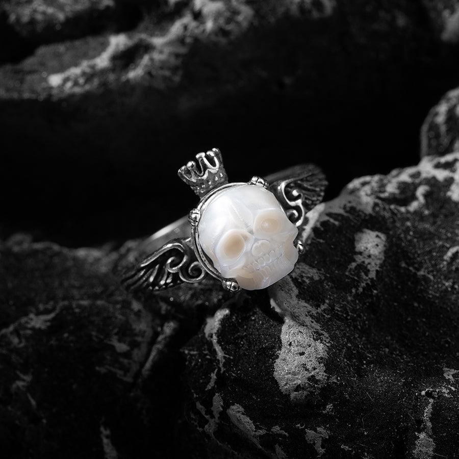 Belle Juri Pearl Skull Queen Crown Ring