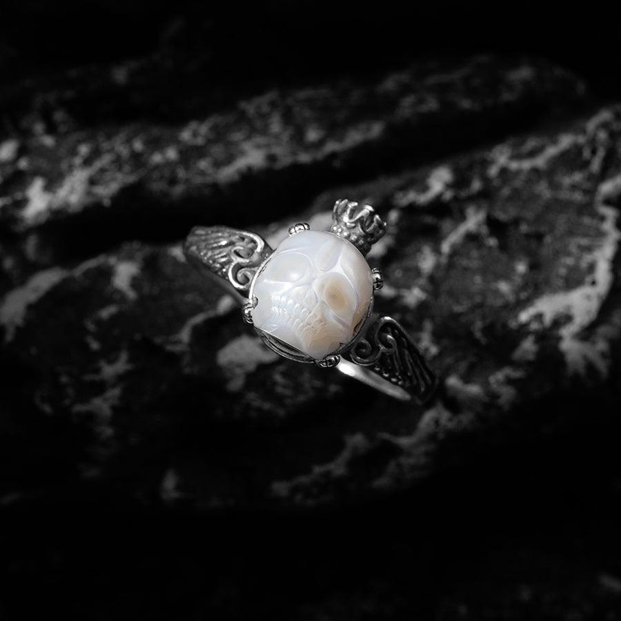 Belle Juri Pearl Skull Queen Crown Ring