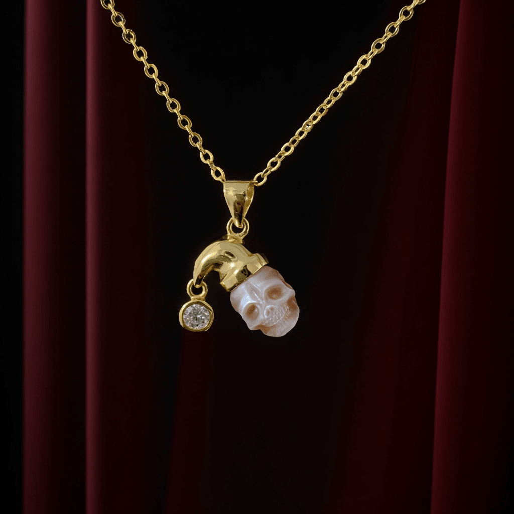 Belle Juri Pearl Skull Santa Hat Necklace