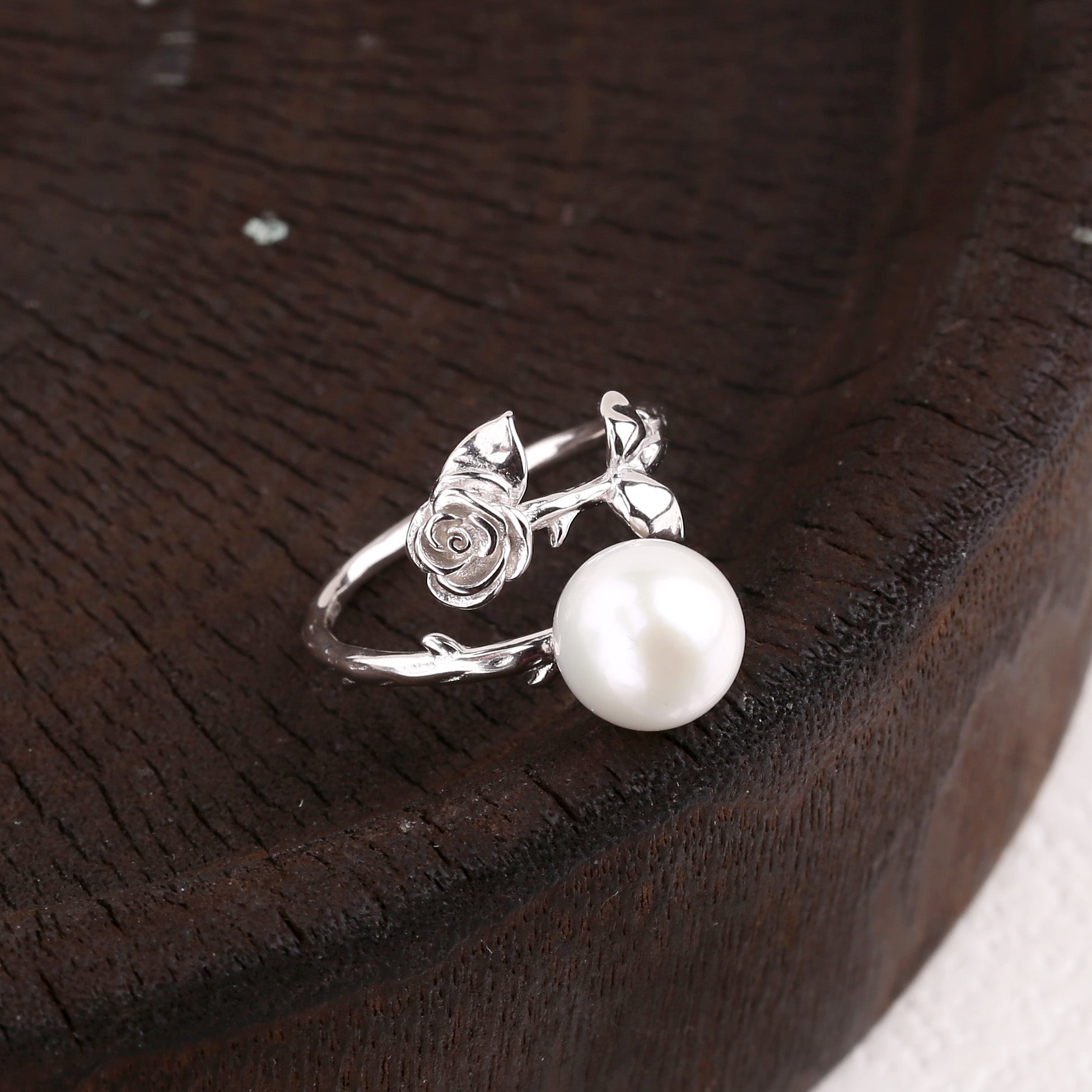 Rose Pearl Ring