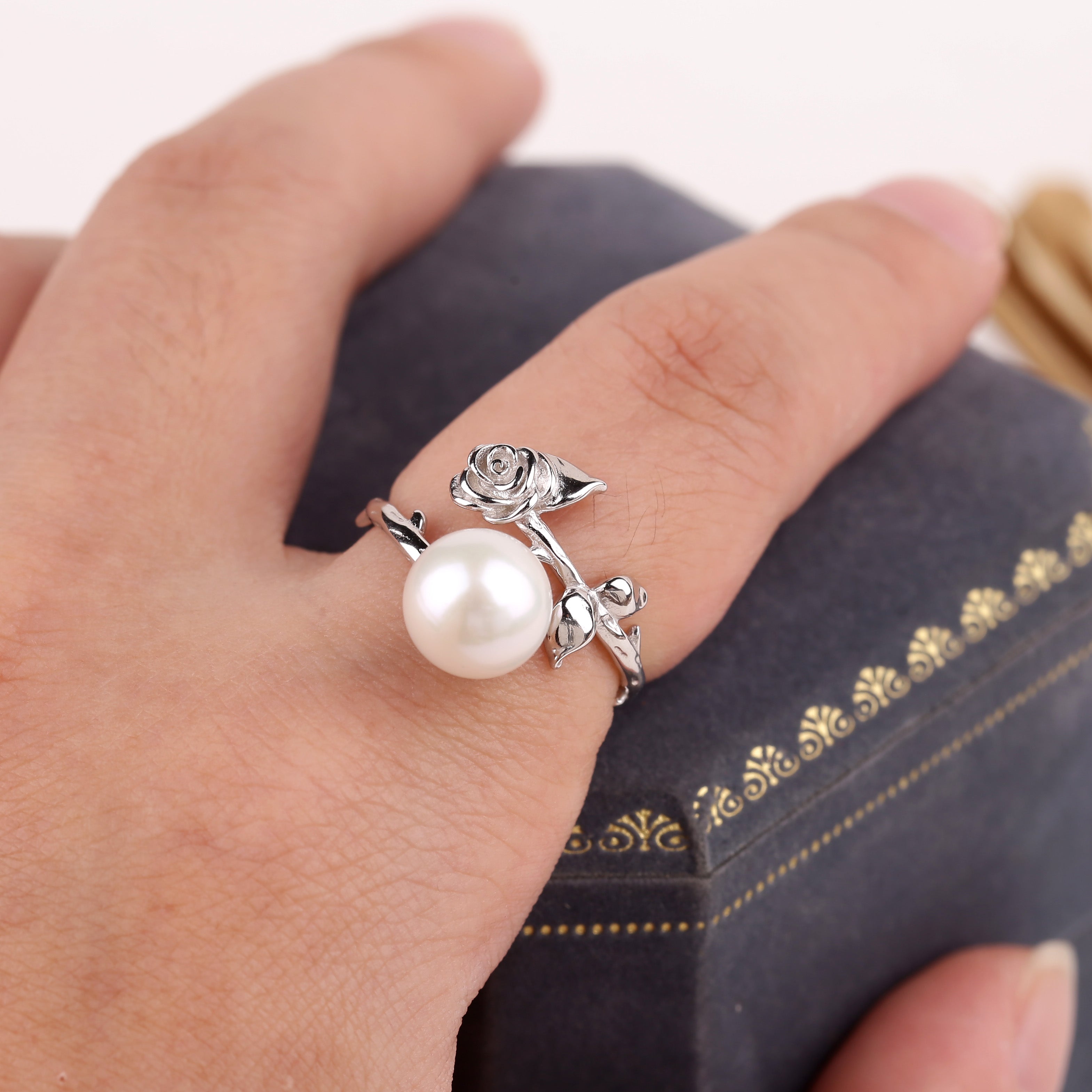 Rose Pearl Ring