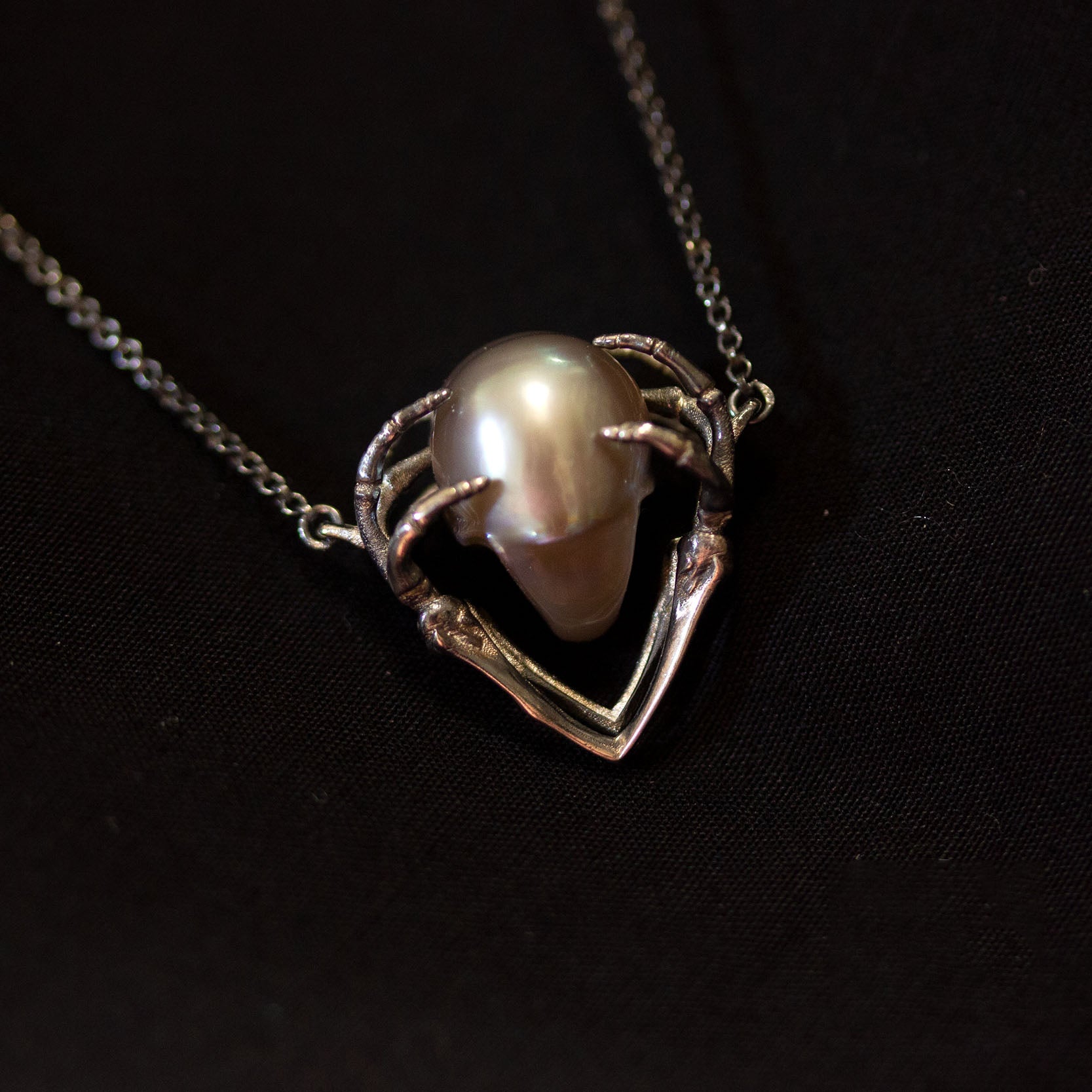 Screaming Soul Hand-Carved Pearl Necklace