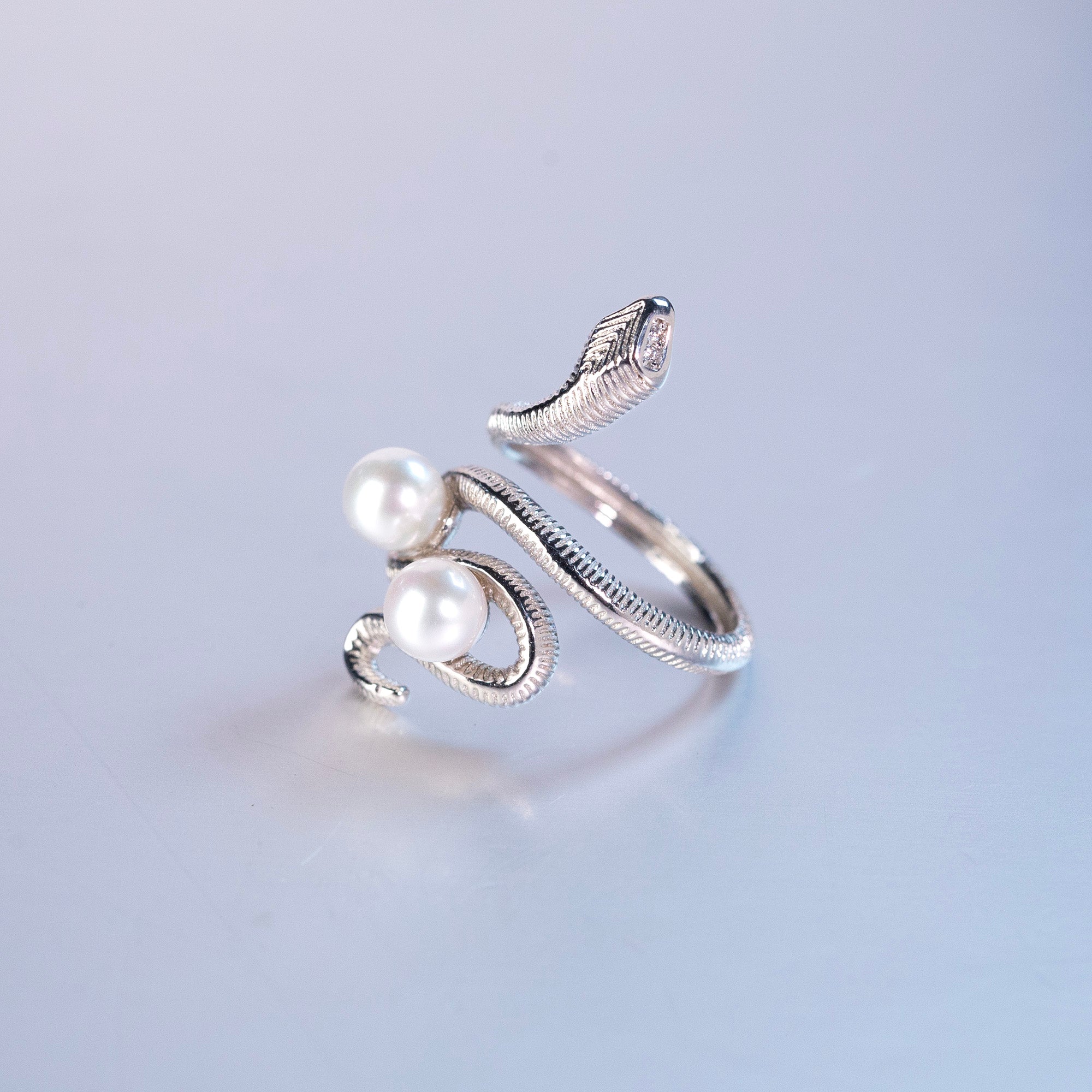 Serpentine Pearl Ring