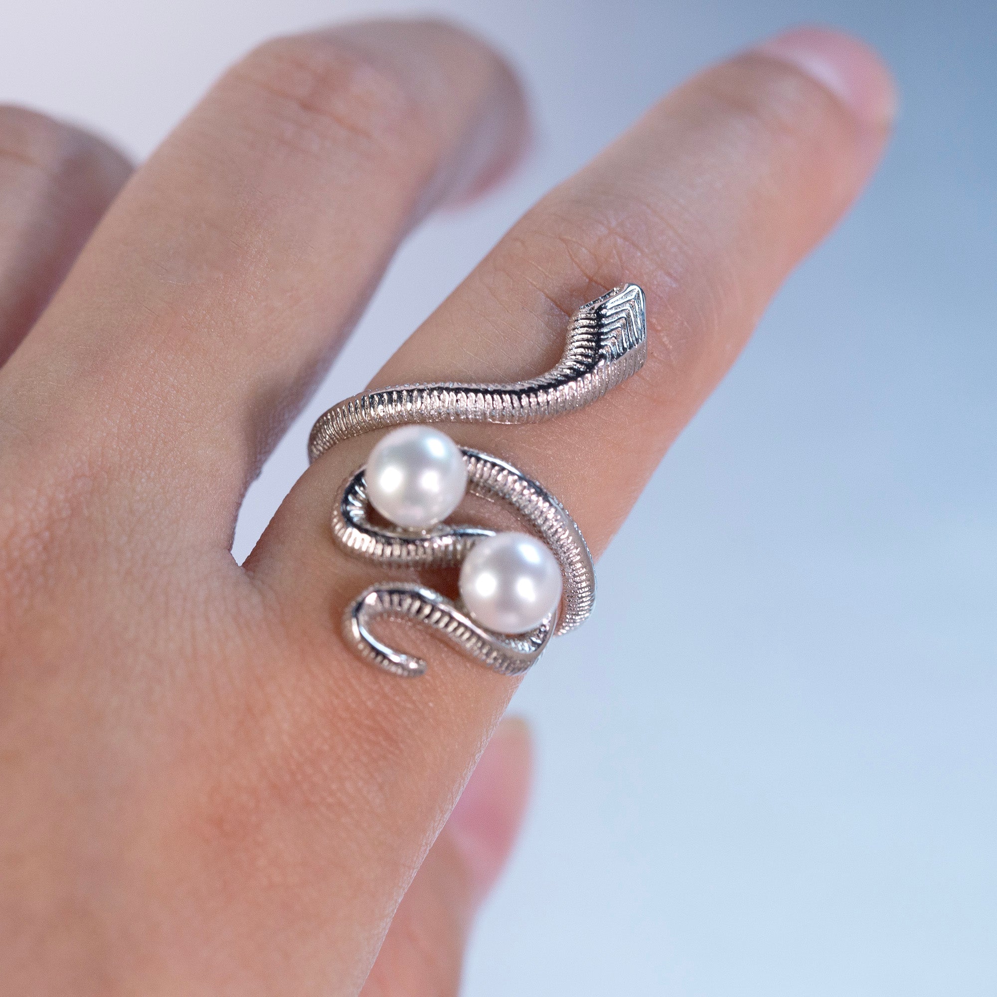 Serpentine Pearl Ring