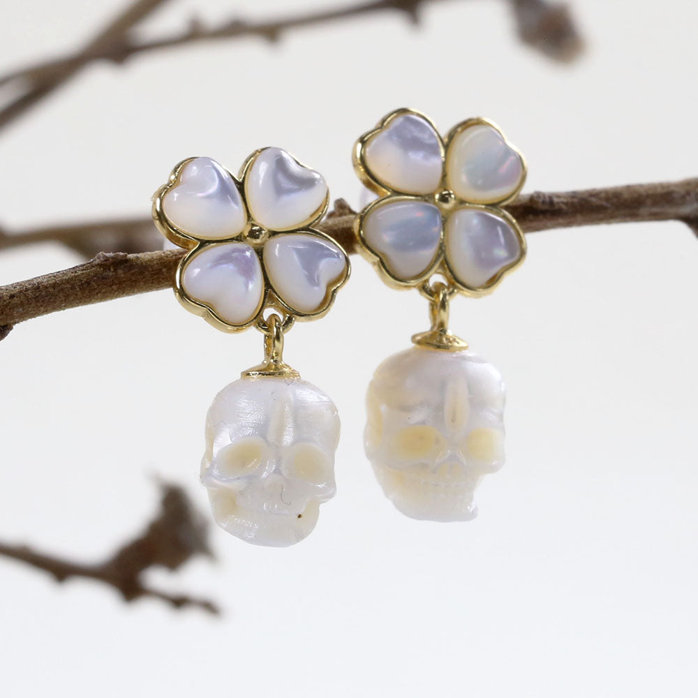 Shell Four-Leaf Flower Pearl Skull Earrings