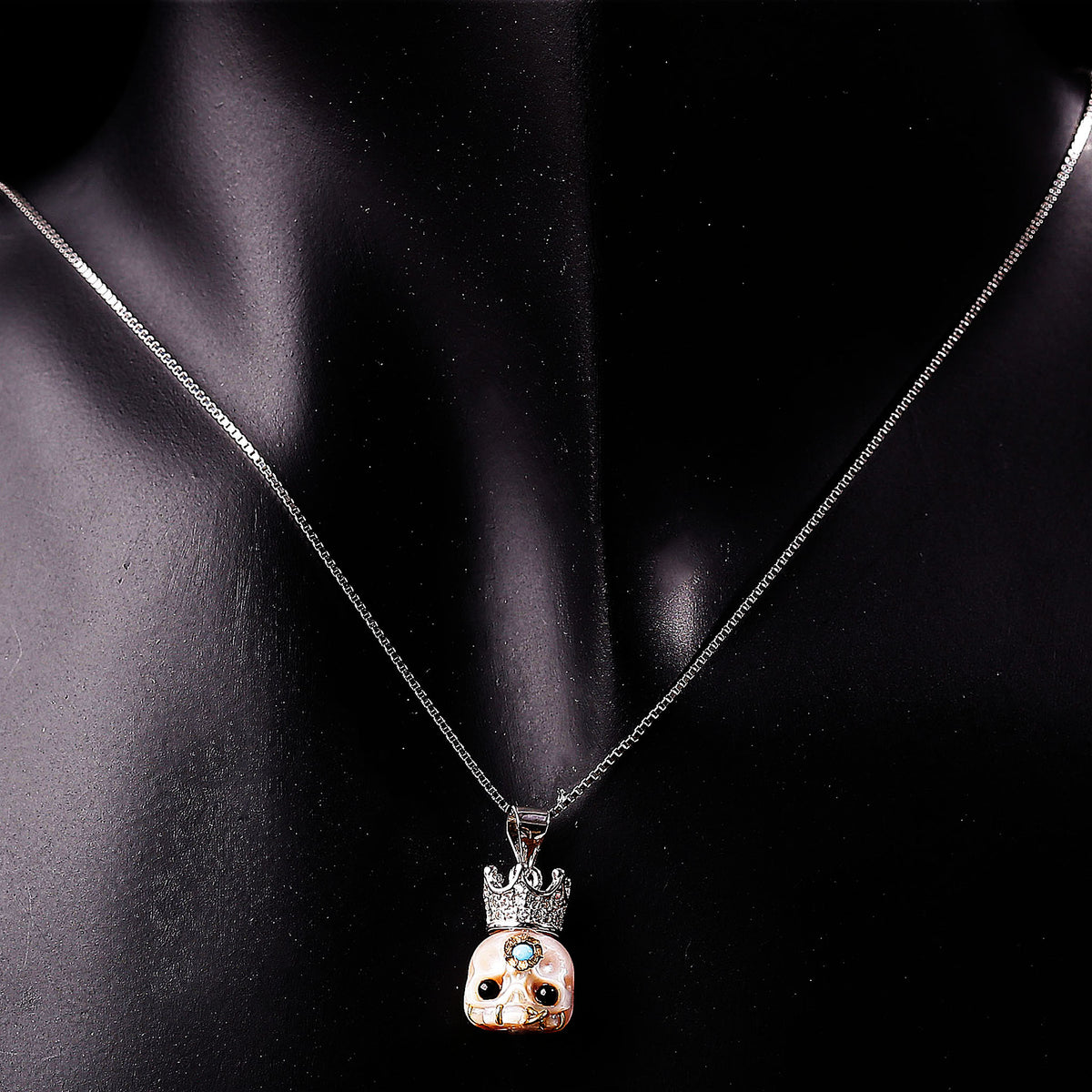 Silver Zircon Crown Pearl Skull Śmaśana Black Marquise Charm Necklace