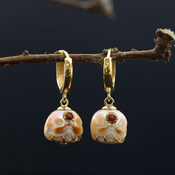 Pendientes de aro de la piedra de la piedra de calavera de calavera de perla Śmaśana