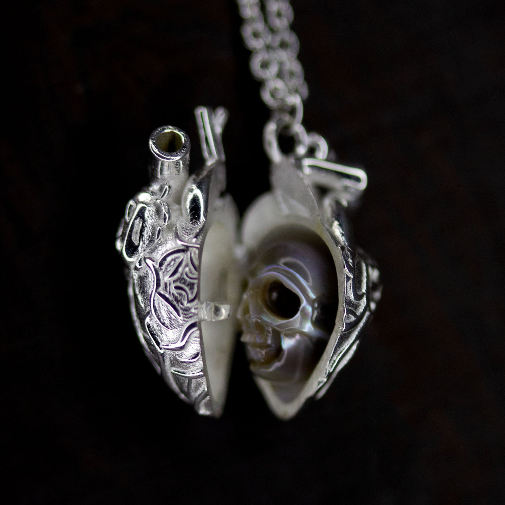 Soul in the Depths Openable Anatomical Heart Pearl Skull Necklace