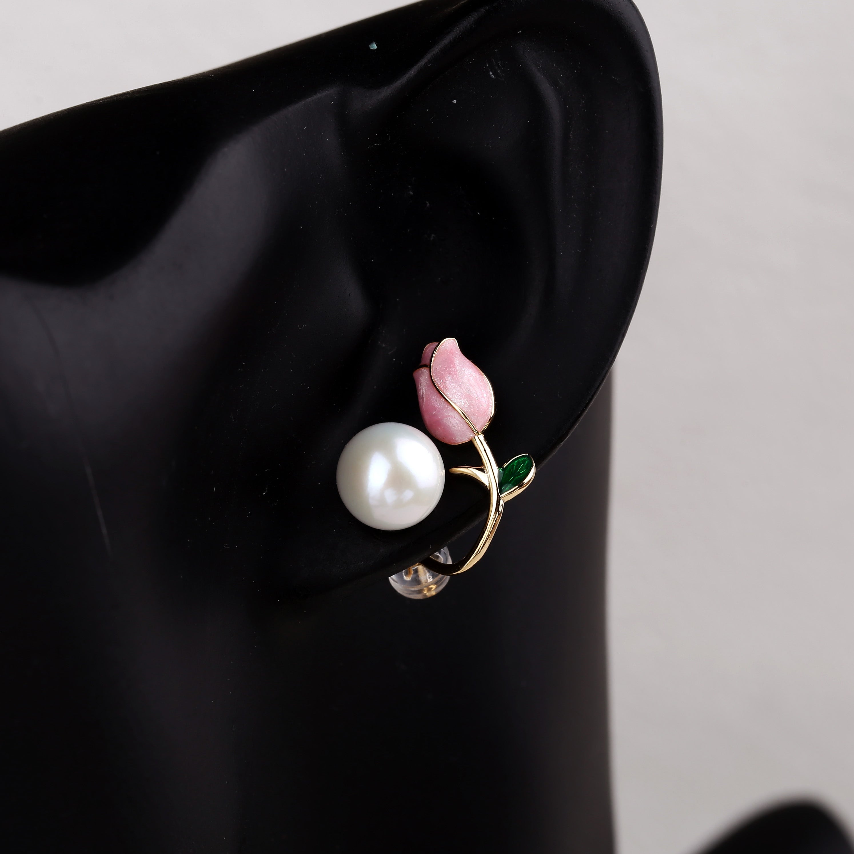 Tulip Pearl Stud Earrings
