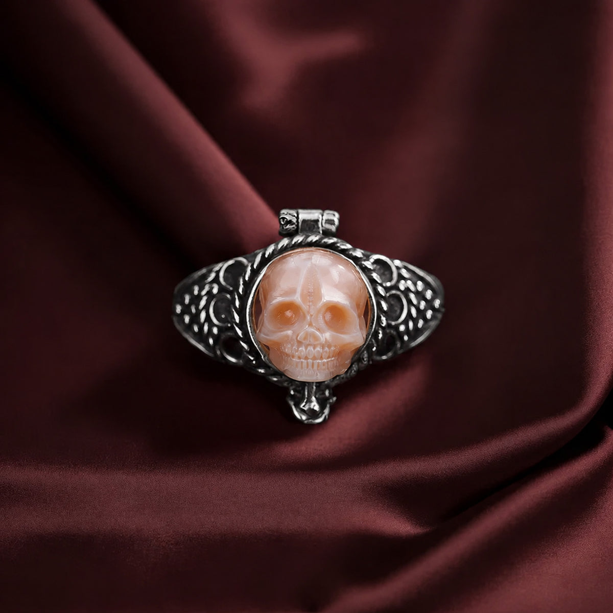 Vintage Gothic Pearl Skull Royal Pillbox Ring