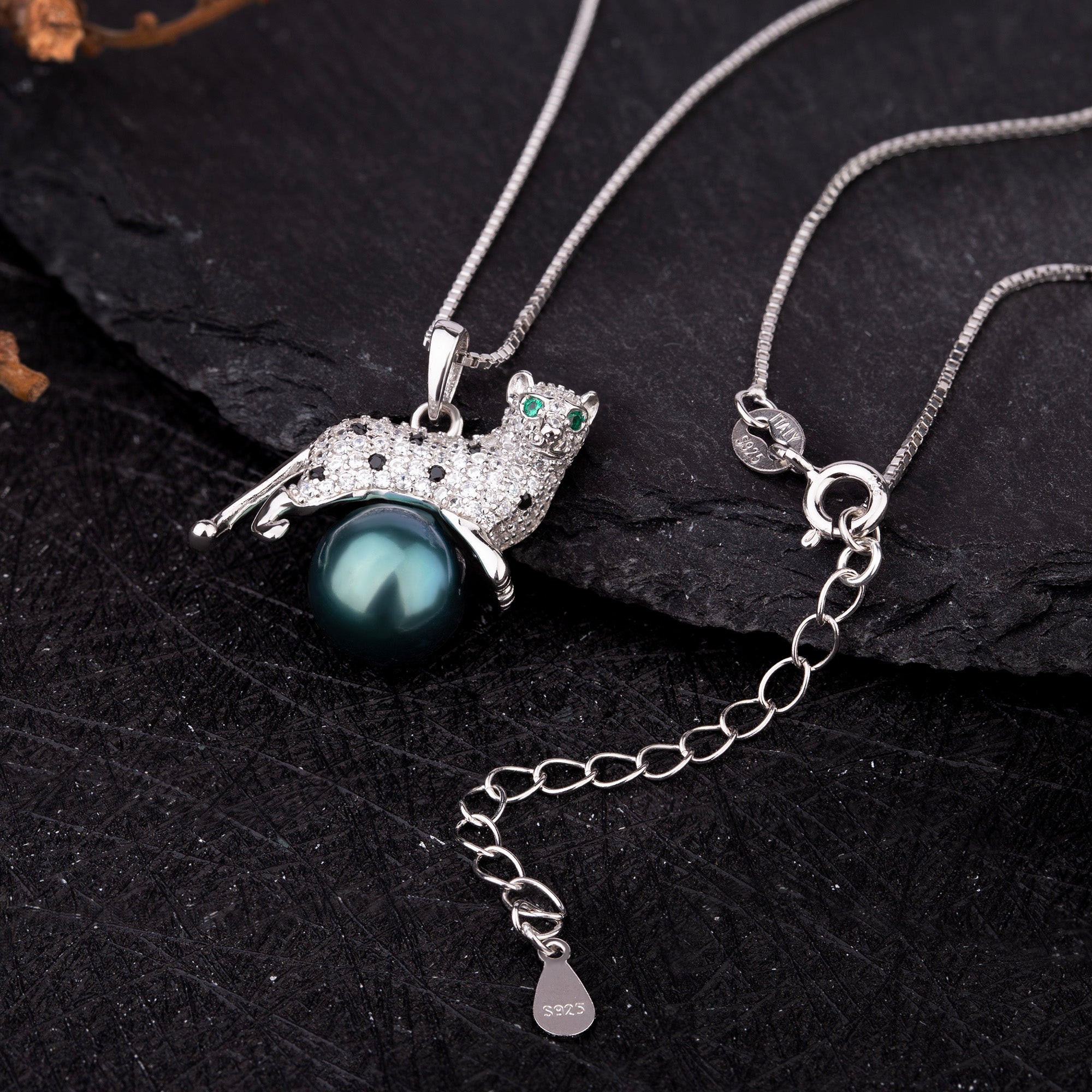 Zirconia Panther & Tahitian Pearl Necklace